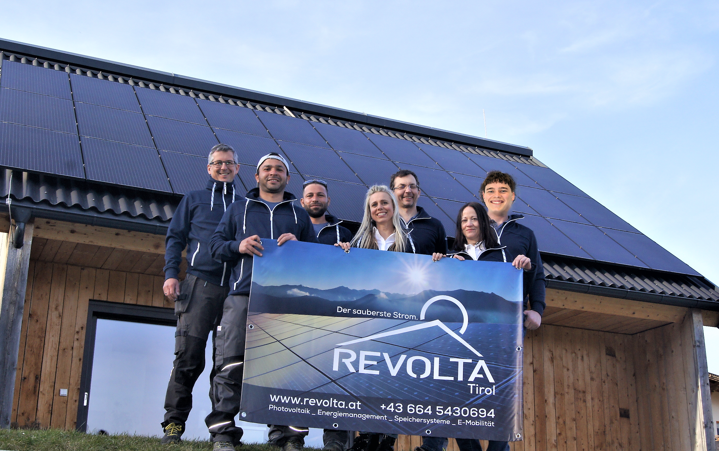 Ihre Experten für Ihre PV Photovoltaik Anlage in Tirol - Anfrage senden